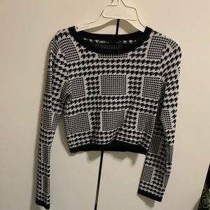 Ina • cropped sweater